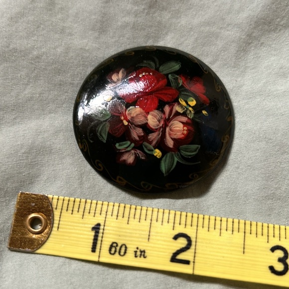 Russian brooch signed hand painted - Picture 3 of 4